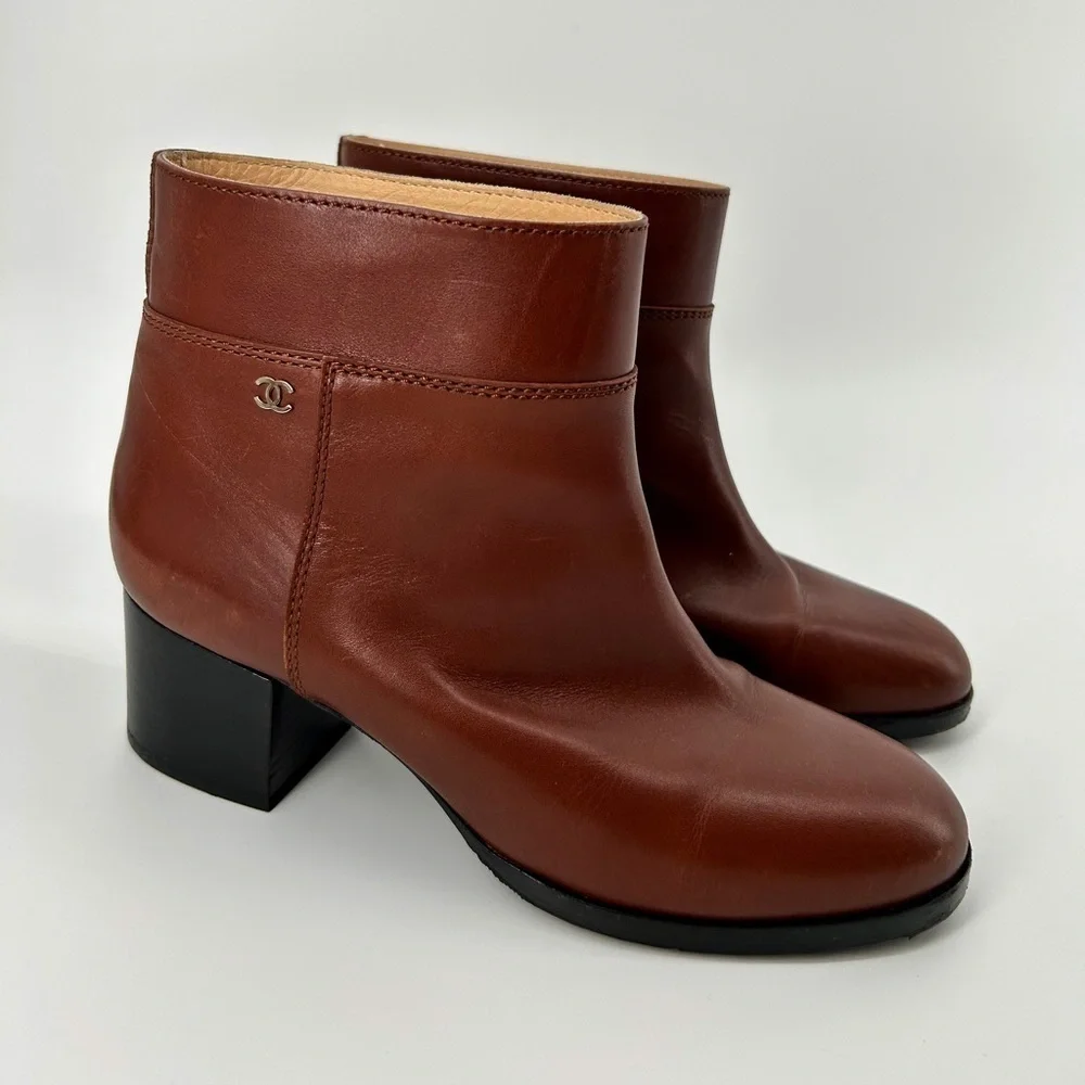 Chanel Caramel Cognac Brown Ankle Boots Logo Size 38